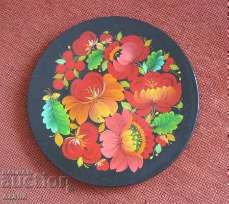 Декоративна дървена чиния, цветя