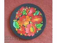 Декоративна дървена чиния, цветя