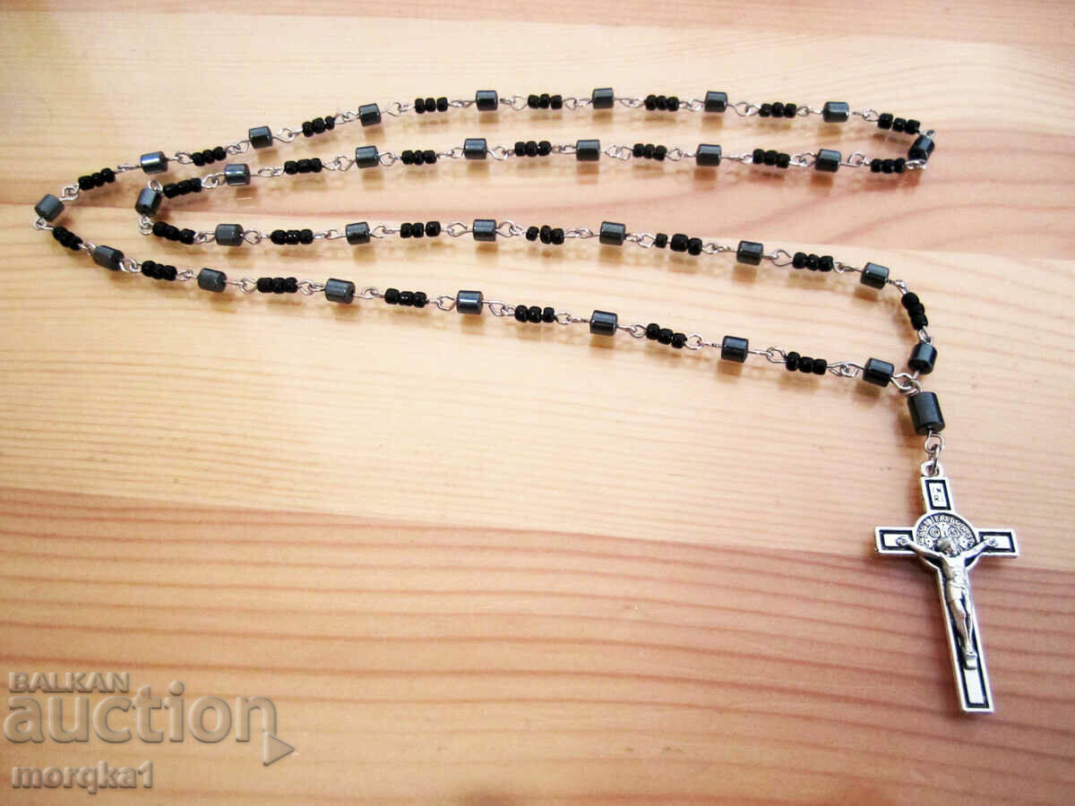 Auction  Rosary-type necklace made of natural Hematite with a cross, crucifix