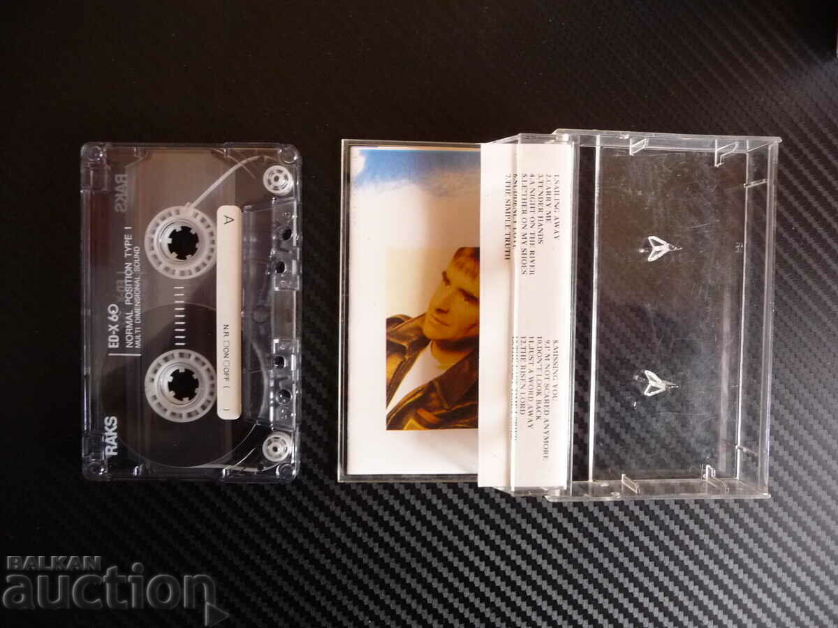 Chris de Burgh - flying colors Chris de Burgh music ballads t with price 12.00 BGN | € 6.14