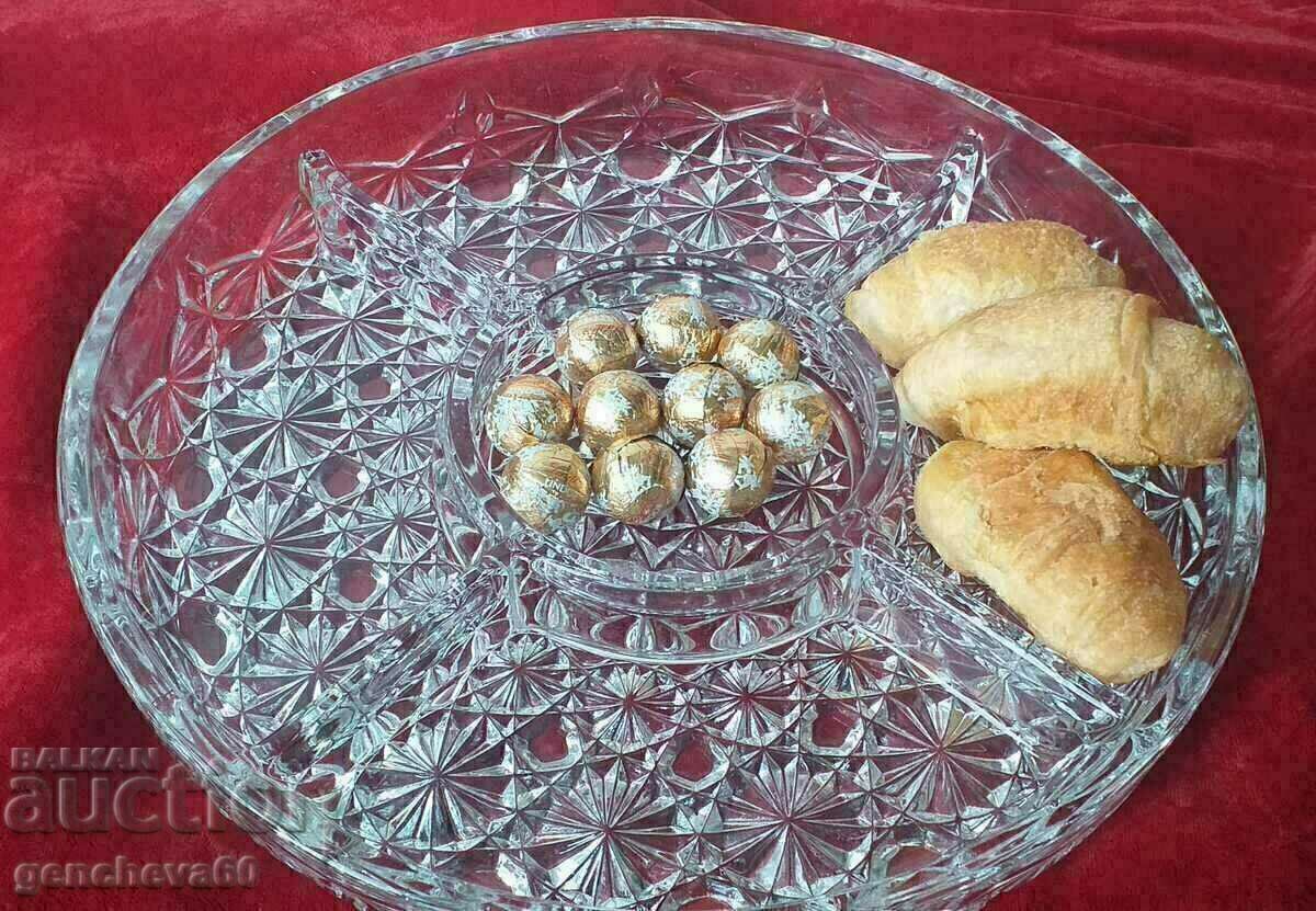 Large lead crystal serving platter with sections - 5 Large lead crystal serving platter with sections - 5