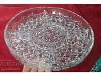 Crystal plate of serving sections