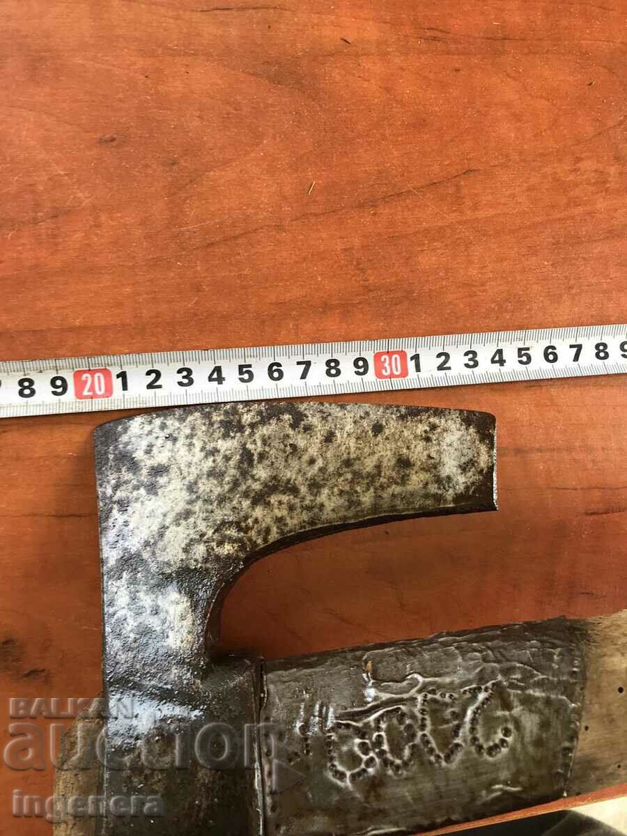 AX AX HANDLED TOOL - 6