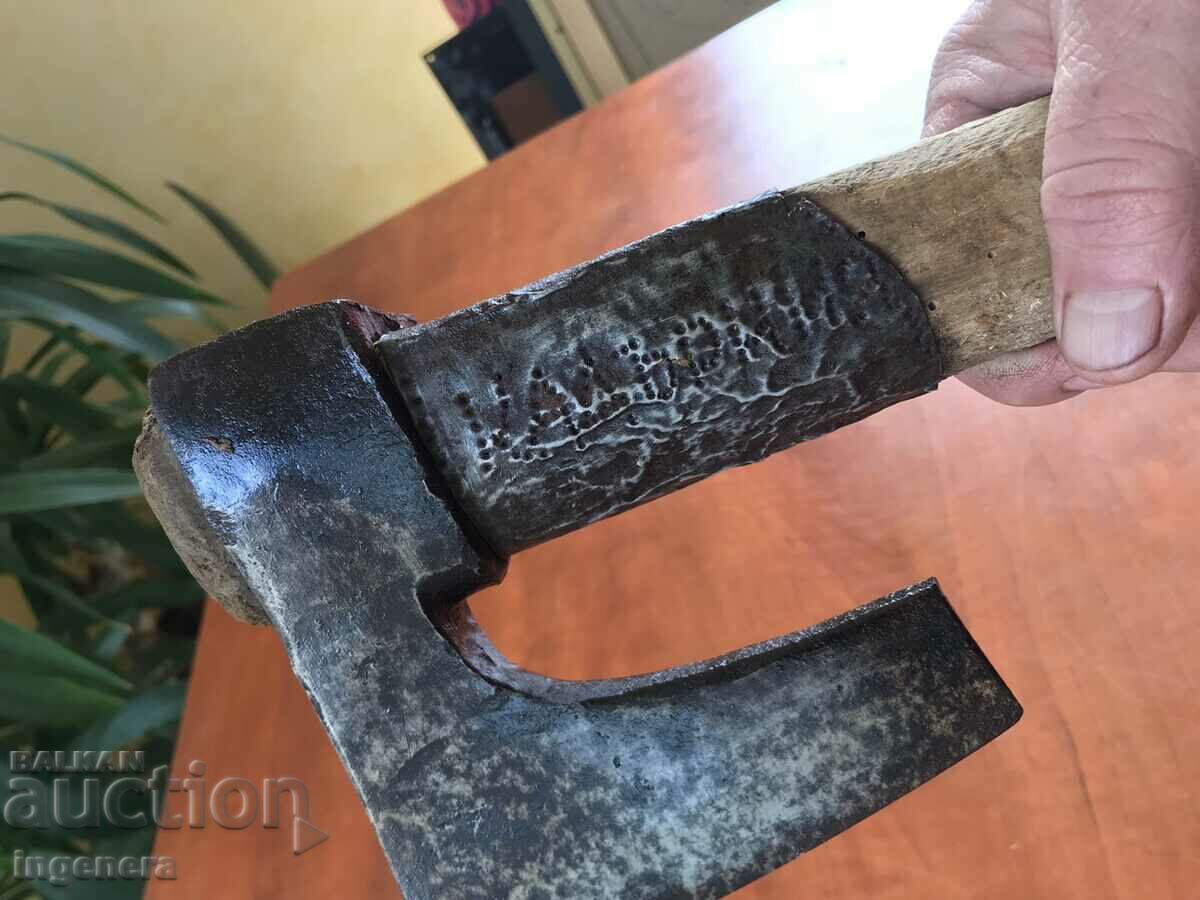 AX AX HANDLED TOOL - 7