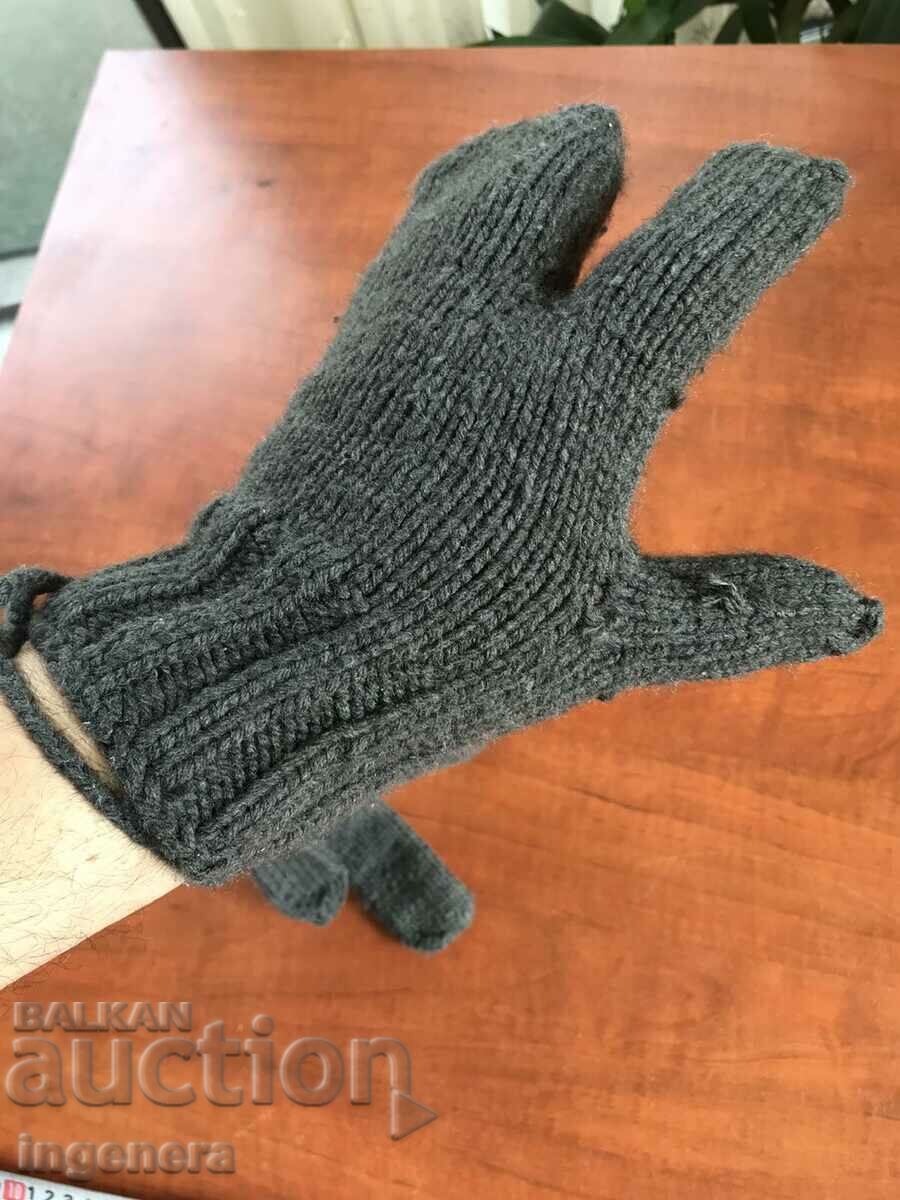 GLOVES HAND KNIT NEW with price 21.00 BGN | € 10.74