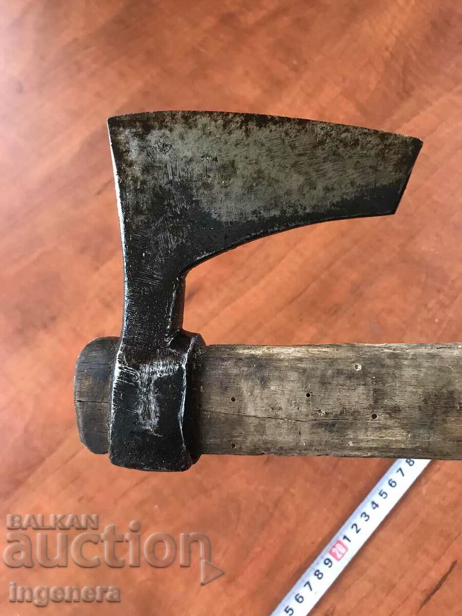 Auction  AX HATCHET AX TOOL