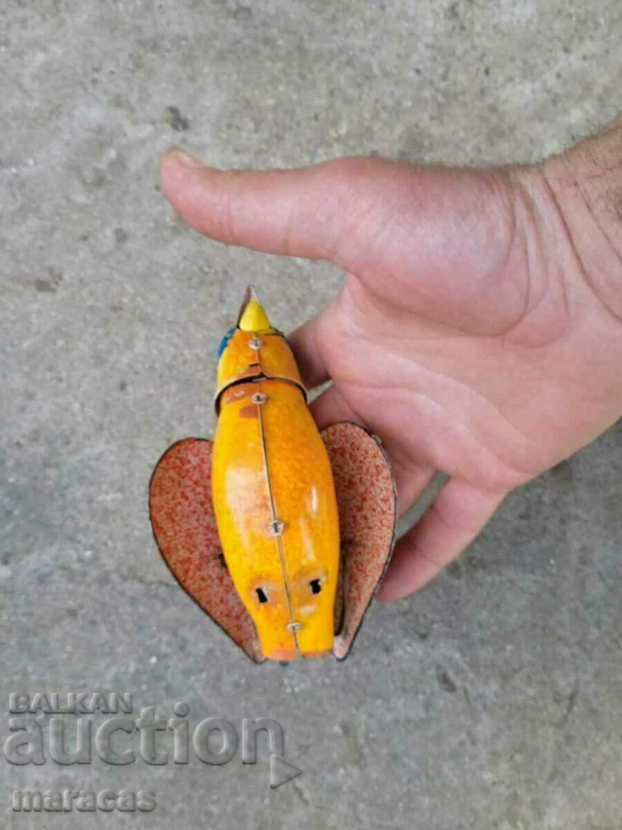 Delivery of An old toy