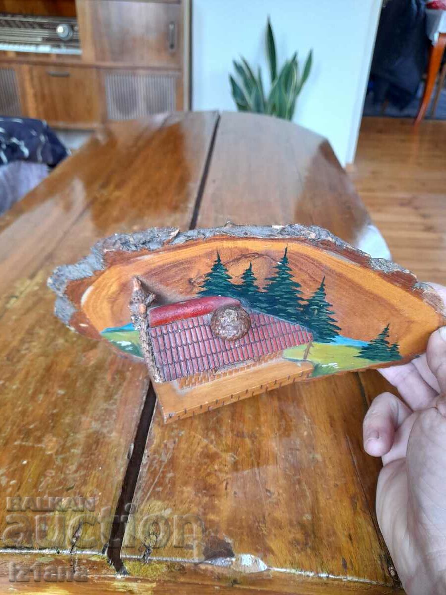 Delivery of Old wooden decoration, souvenir Delivery of Old wooden decoration, souvenir