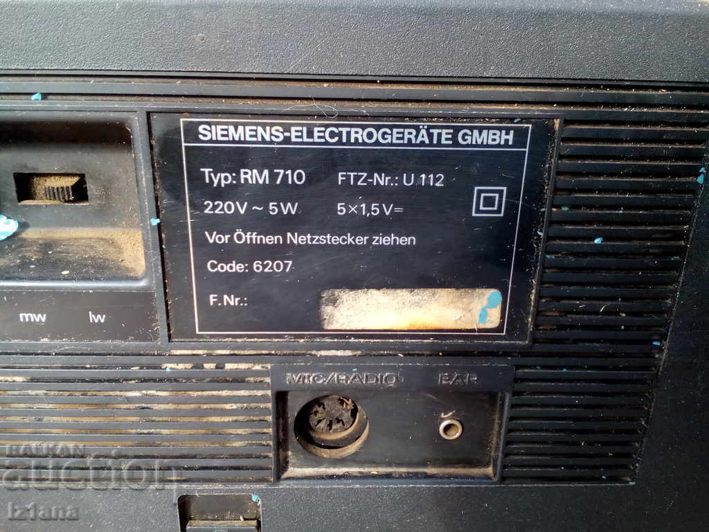 Delivery of Radio, radio cassette player SIEMENS Delivery of Radio, radio cassette player SIEMENS