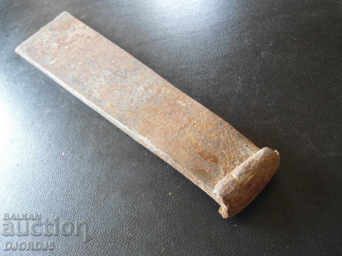 Licitație Un instrument vechi, un elicopter