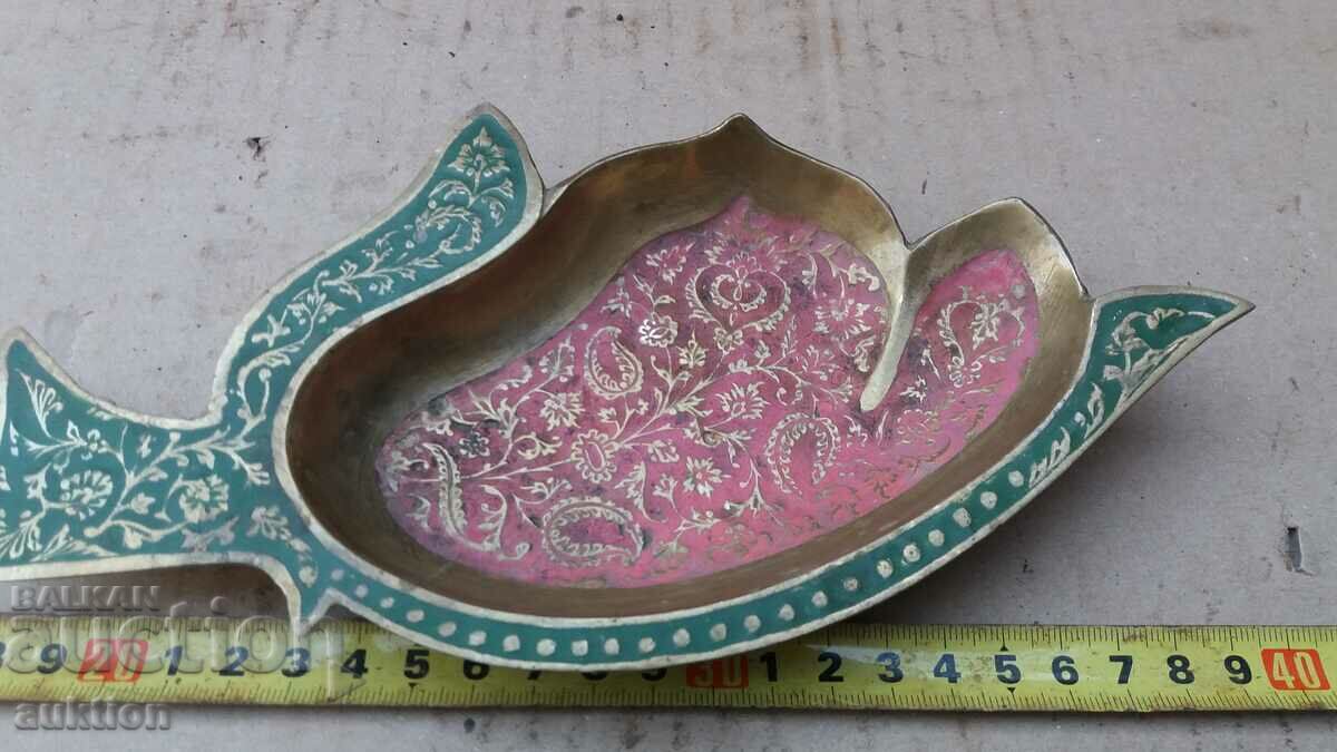 Delivery of ORIENTAL BRONZE SOLID FRAGRANCE ASHTRAY Delivery of ORIENTAL BRONZE SOLID FRAGRANCE ASHTRAY