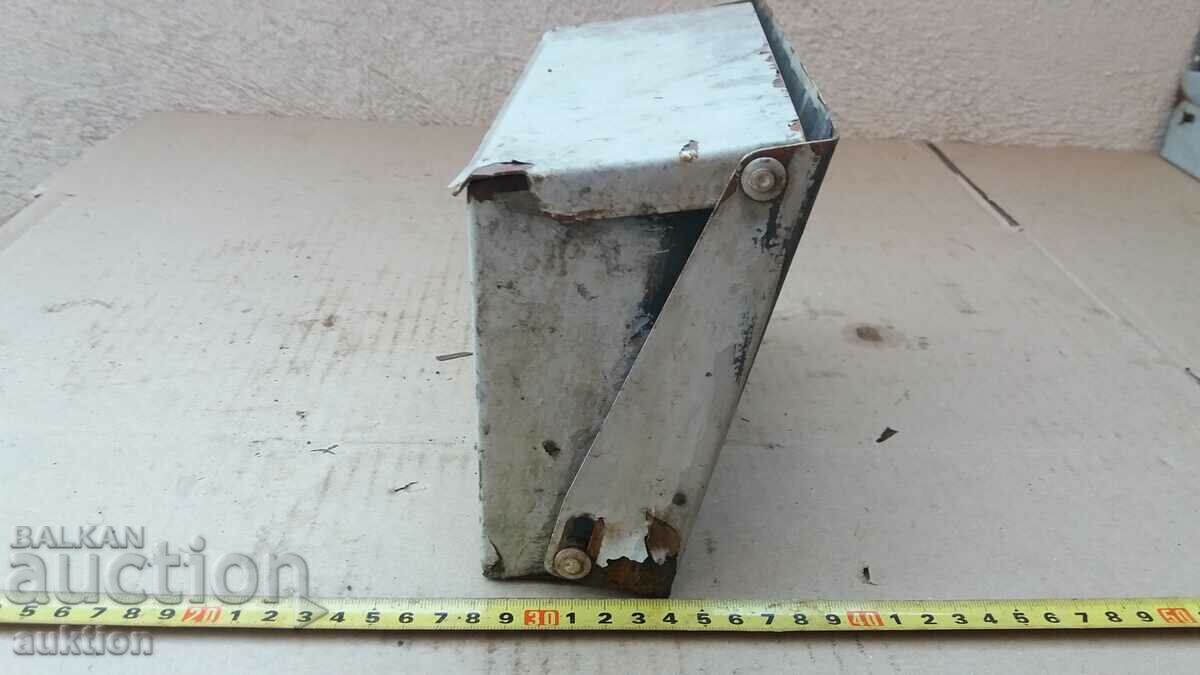 BJ RELIC - OLD MOVABLE WALL ASHTRAY FROM THE 1950s - 5 BJ RELIC - OLD MOVABLE WALL ASHTRAY FROM THE 1950s - 5