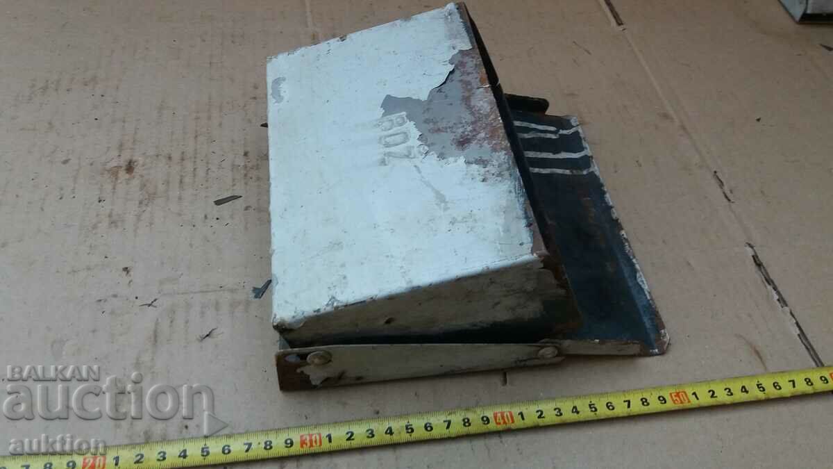 BJ RELIC - OLD MOVABLE WALL ASHTRAY FROM THE 1950s - 7 BJ RELIC - OLD MOVABLE WALL ASHTRAY FROM THE 1950s - 7