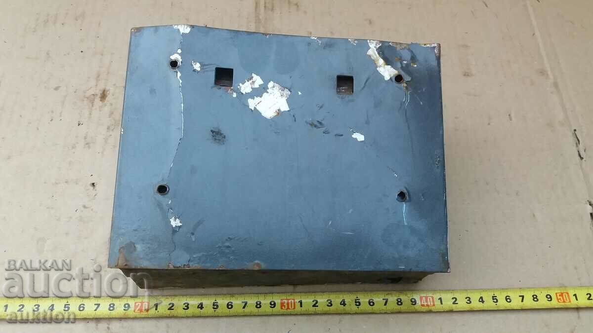 Auction BJ RELIC - OLD MOVABLE WALL ASHTRAY FROM THE 1950s Auction BJ RELIC - OLD MOVABLE WALL ASHTRAY FROM THE 1950s