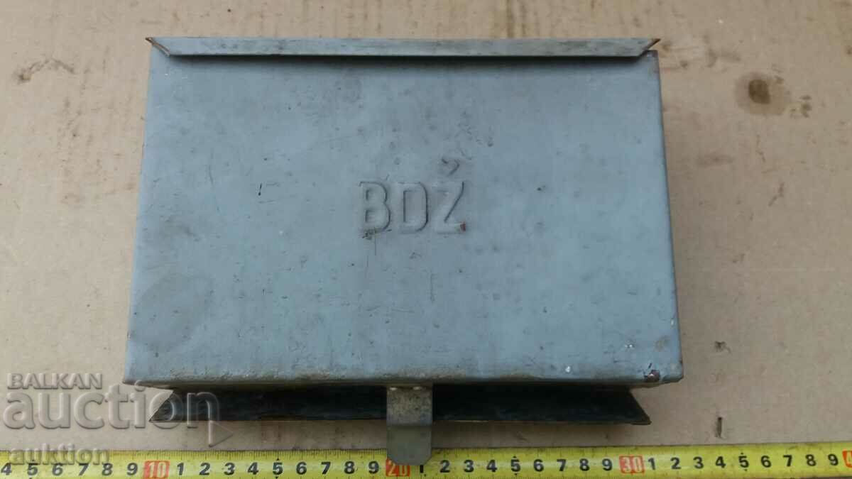 BJ RELIC - OLD MOVABLE WALL ASHTRAY FROM THE 1950s with price 9.99 BGN | € 5.11 BJ RELIC - OLD MOVABLE WALL ASHTRAY FROM THE 1950s with price 9.99 BGN | € 5.11