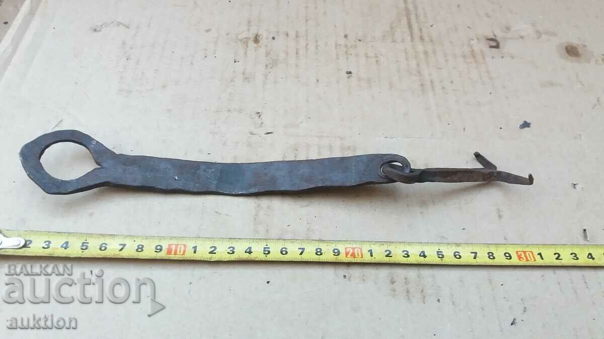 WROUGHT RENAISSANCE LATCH, GATE LOCK - 7 WROUGHT RENAISSANCE LATCH, GATE LOCK - 7