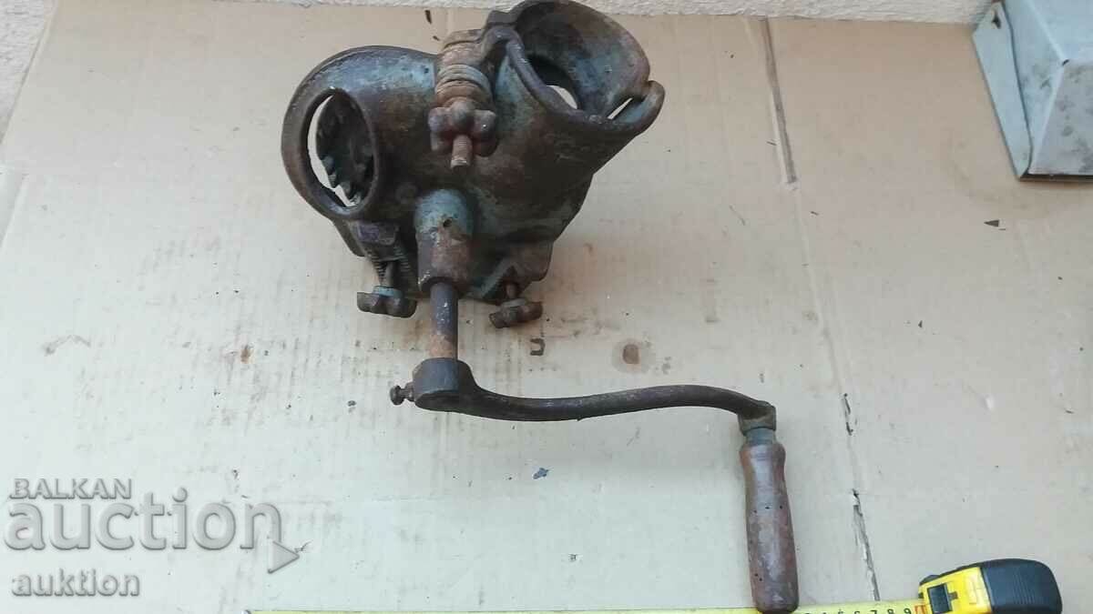 MAȘINĂ DE FUNCȚIONARE EXCELENTĂ, râșniță porumb, porumb cu preț 17.99 BGN | € 9.20