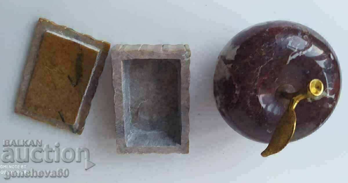 Apple and natural stone jewelry box with price 50.00 BGN | € 25.56 Apple and natural stone jewelry box with price 50.00 BGN | € 25.56
