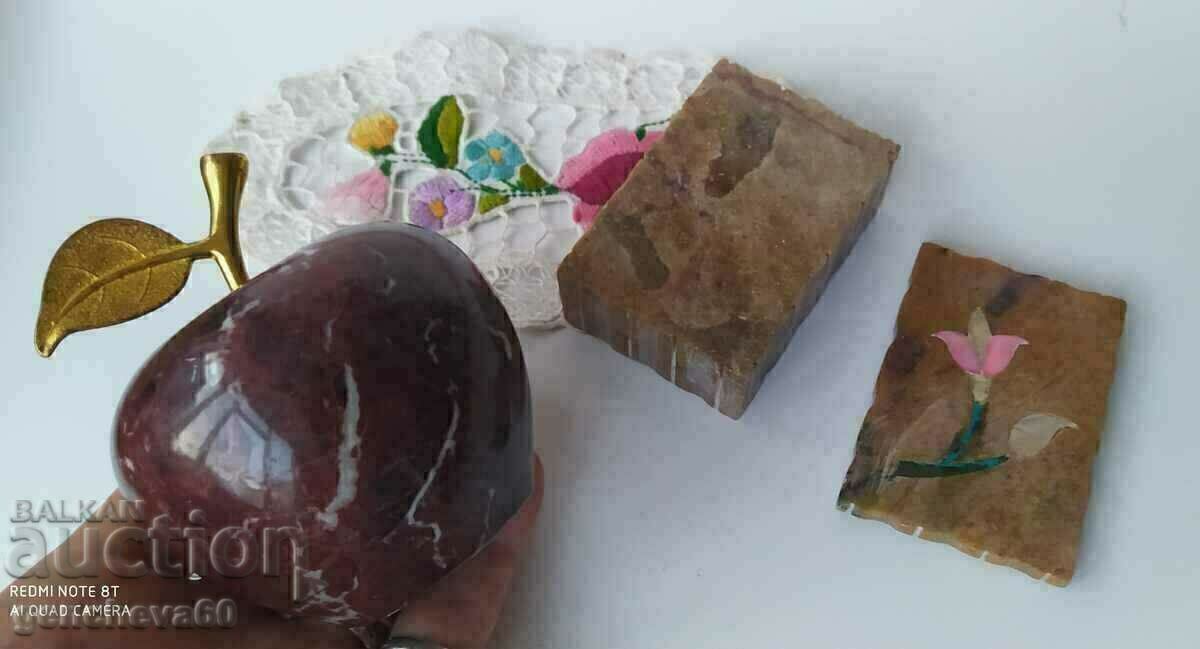 Licitație Cutie de bijuterii cu mere si piatra naturala