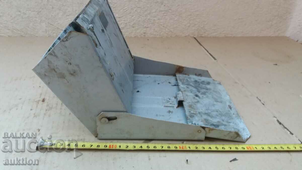 BJ RELIC - OLD MOVABLE WALL ASHTRAY FROM THE 1950s - 5 BJ RELIC - OLD MOVABLE WALL ASHTRAY FROM THE 1950s - 5