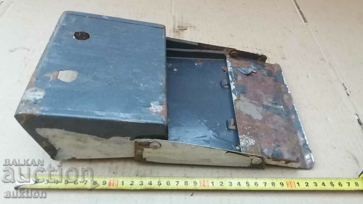 BJ RELIC - OLD MOVABLE WALL ASHTRAY FROM THE 1950s - 5 BJ RELIC - OLD MOVABLE WALL ASHTRAY FROM THE 1950s - 5