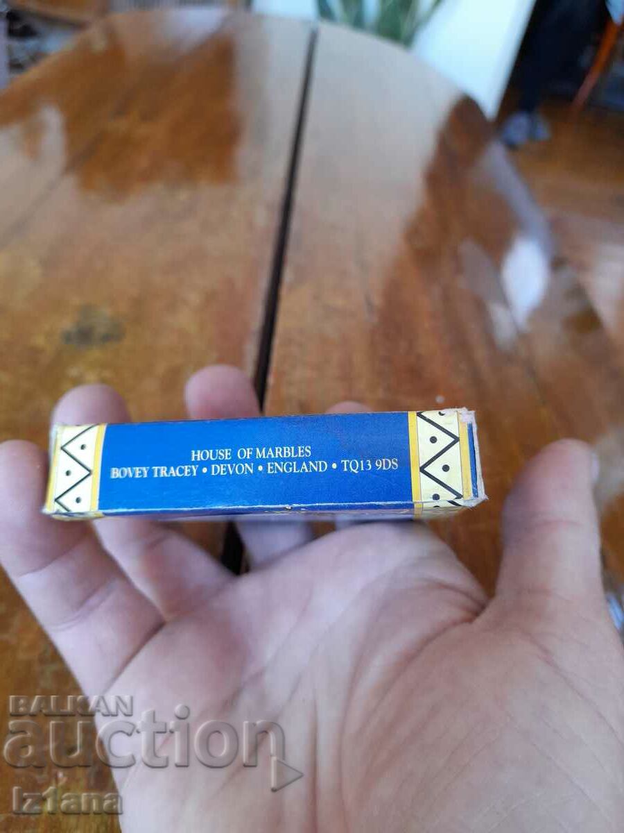 Delivery of Old round playing cards Delivery of Old round playing cards