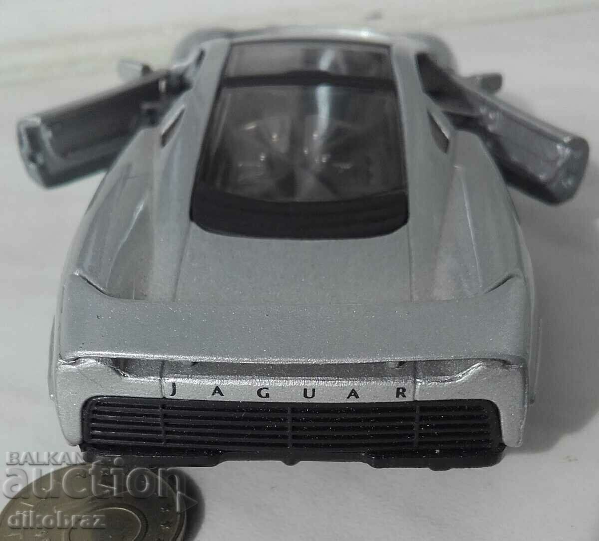 Auction Jaguar / Jaguar XJ 220 - Maisto Auction Jaguar / Jaguar XJ 220 - Maisto