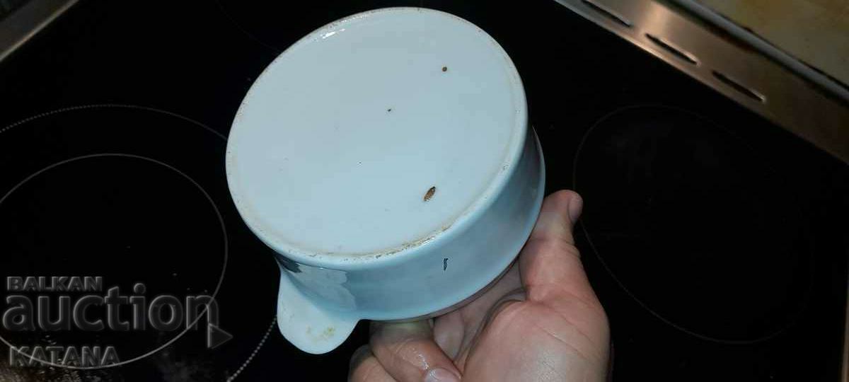 Порцеланова купа с цена € 3.60 | 7.04 лв.