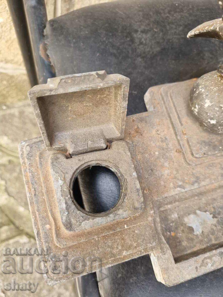 Auction Old metal inkwell. Pigeon Auction Old metal inkwell. Pigeon