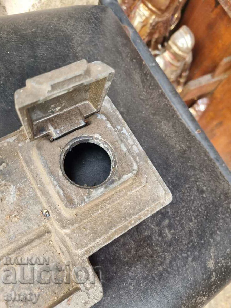 Old metal inkwell. Pigeon - 5 Old metal inkwell. Pigeon - 5