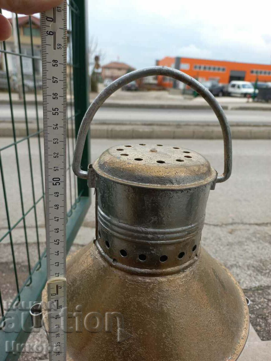 Auction HUGE OLD SHIP'S LANTERN HEADLIGHT Auction HUGE OLD SHIP'S LANTERN HEADLIGHT
