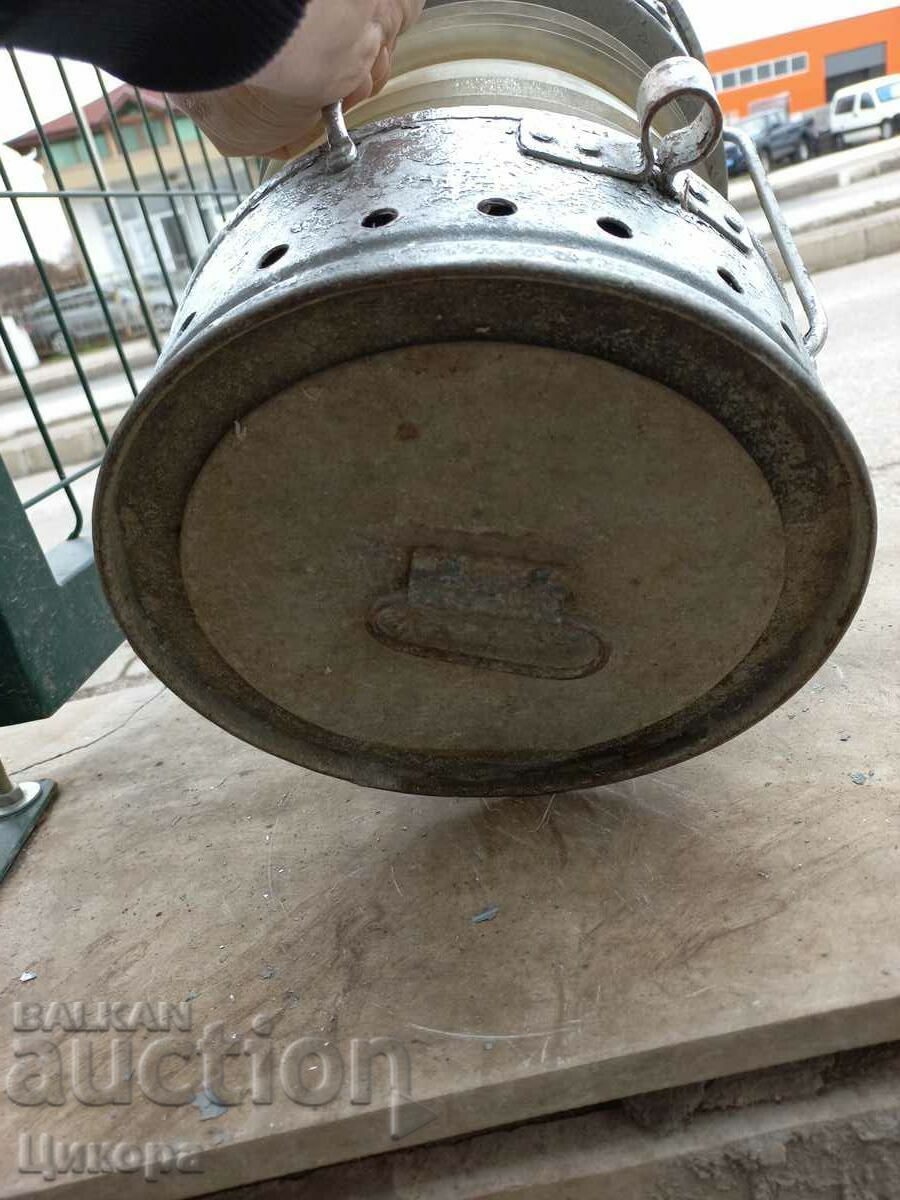 HUGE OLD SHIP'S LANTERN HEADLIGHT - 5 HUGE OLD SHIP'S LANTERN HEADLIGHT - 5