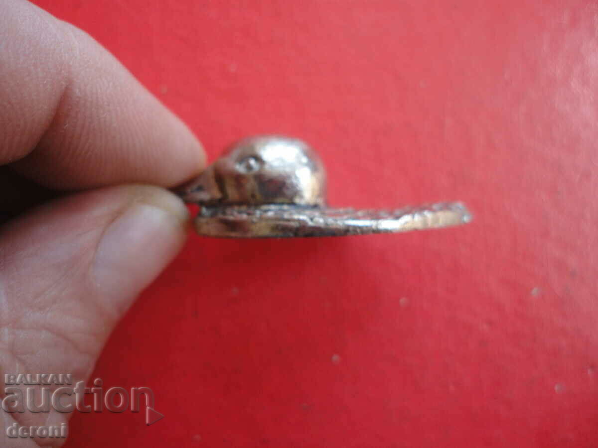 Χάλκινη φιγούρα μινιατούρα πάπιας με τιμή 10.00 BGN | € 5.11 Χάλκινη φιγούρα μινιατούρα πάπιας με τιμή 10.00 BGN | € 5.11