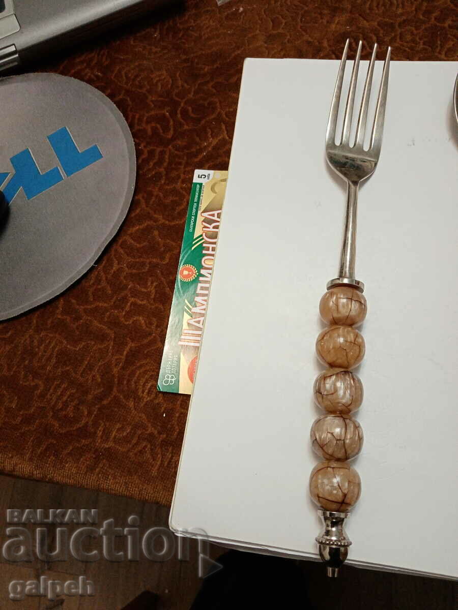 LOT OF SERVING UTENSILS with price 25.00 BGN | € 12.78 LOT OF SERVING UTENSILS with price 25.00 BGN | € 12.78