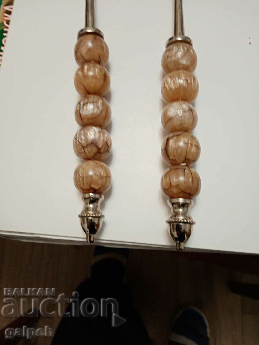 LOT OF SERVING UTENSILS - 5 LOT OF SERVING UTENSILS - 5