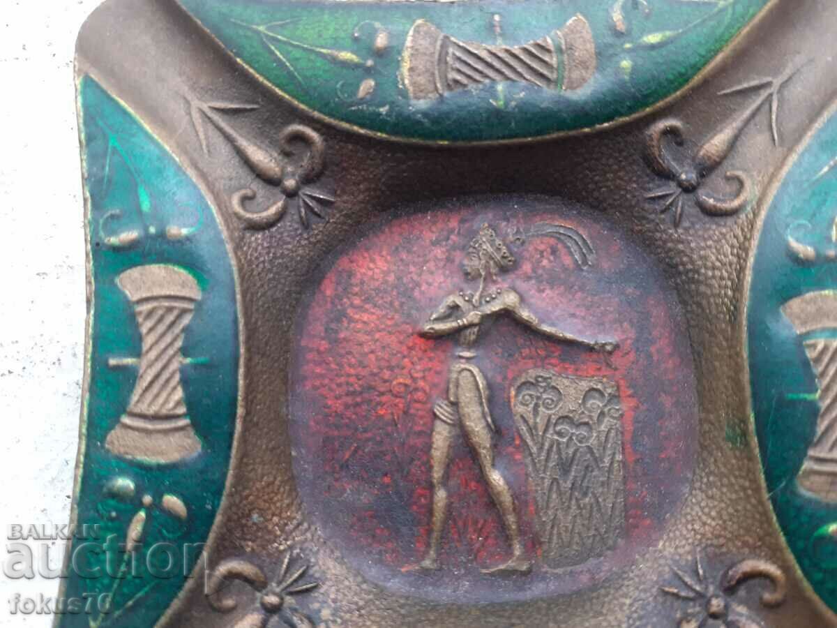 Auction A massive small bronze and enamel ashtray Auction A massive small bronze and enamel ashtray