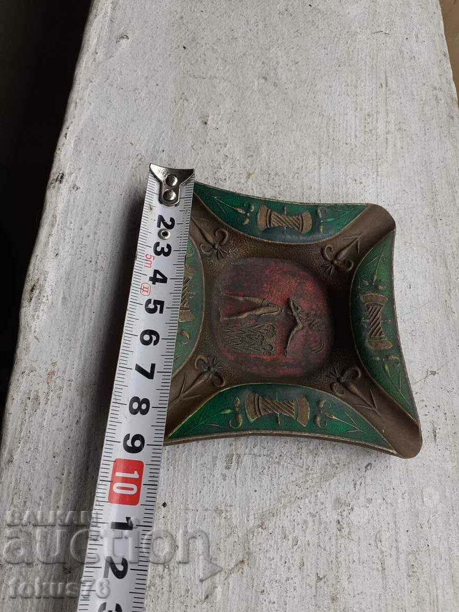 A massive small bronze and enamel ashtray - 5 A massive small bronze and enamel ashtray - 5