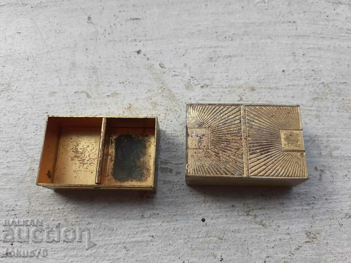 Auction American Art Deco bronze pillbox Auction American Art Deco bronze pillbox