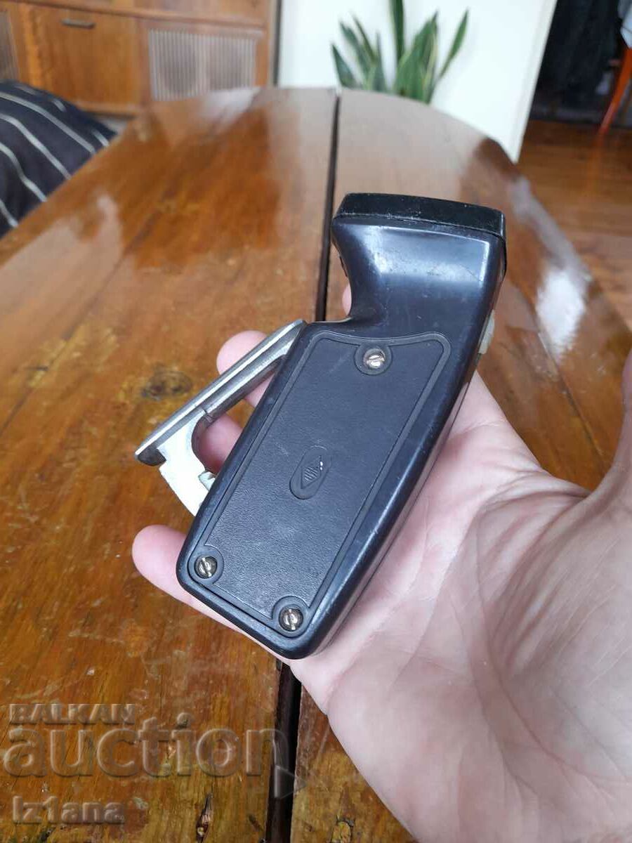 Old torch with dynamo - 6