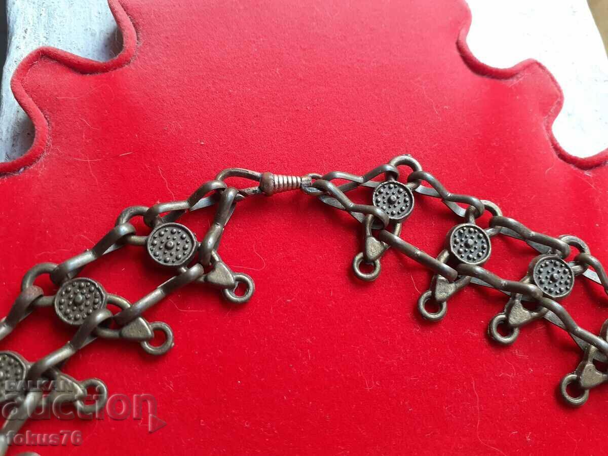 Delivery of Gardan jewelry necklace Delivery of Gardan jewelry necklace