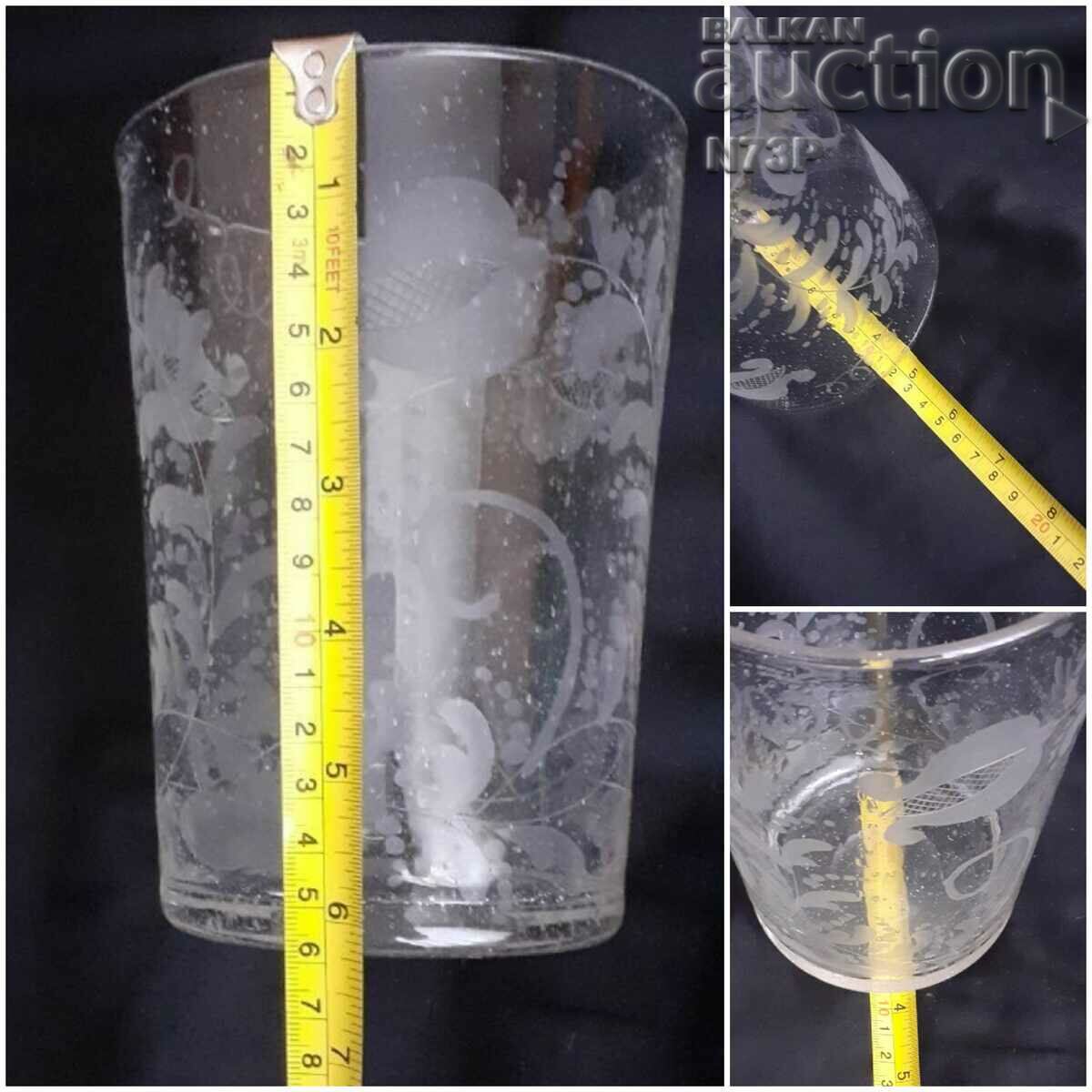 BEAUTIFUL OLD VASE. HANDMADE. - 7 BEAUTIFUL OLD VASE. HANDMADE. - 7