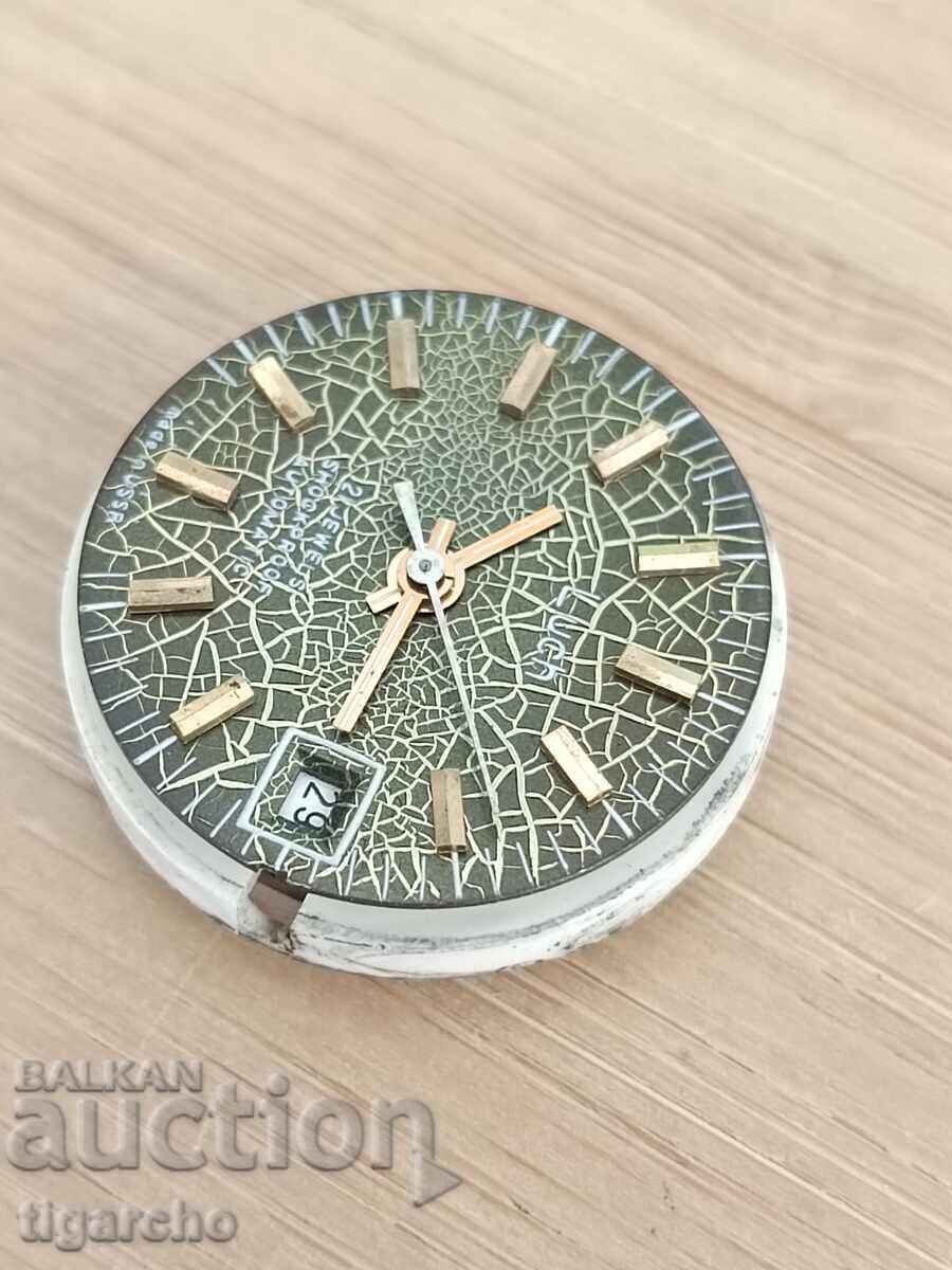 doamnelor par ceas Luch cu preț 20.00 BGN | € 10.23 doamnelor par ceas Luch cu preț 20.00 BGN | € 10.23