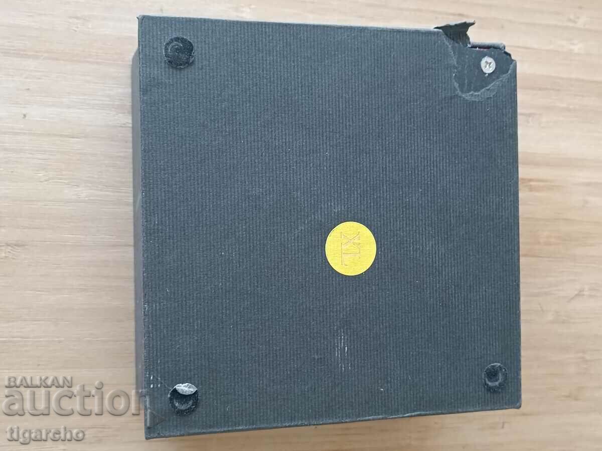 Ελβετικό κουτί ρολογιών με τιμή 65.00 BGN | € 33.23 Ελβετικό κουτί ρολογιών με τιμή 65.00 BGN | € 33.23