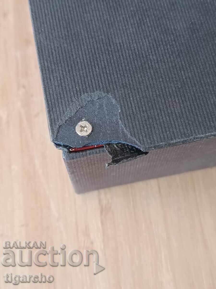 Δημοπρασία Ελβετικό κουτί ρολογιών Δημοπρασία Ελβετικό κουτί ρολογιών