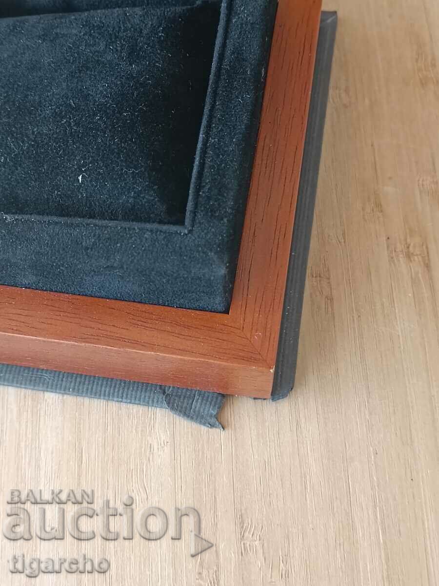 Ελβετικό κουτί ρολογιών - 5 Ελβετικό κουτί ρολογιών - 5