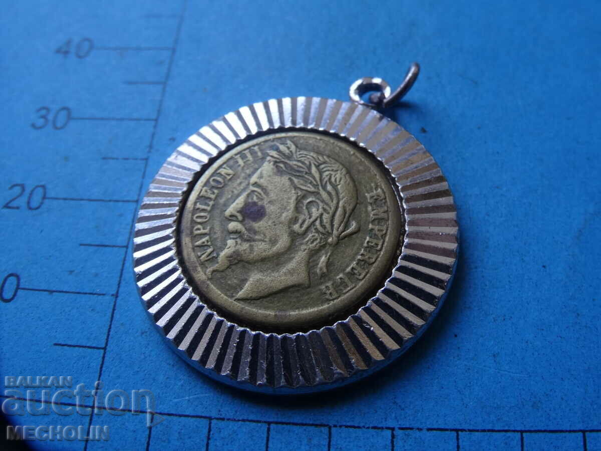 COLLECTIBLE OLD FRENCH MEDALLION