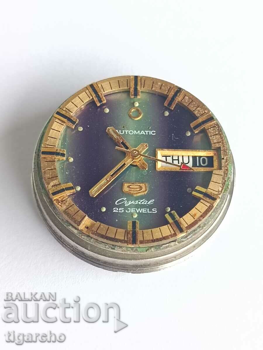 Delivery of Clock Omax Delivery of Clock Omax