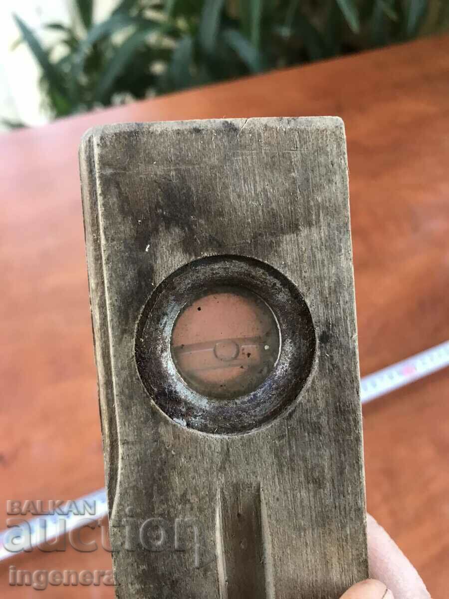 LEVEL WOOD ANTIQUE TOOL STRAIGHT with price 15.00 BGN | € 7.67