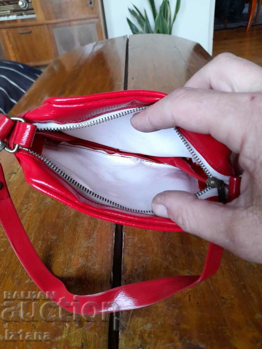 Delivery of Old baby bag Delivery of Old baby bag