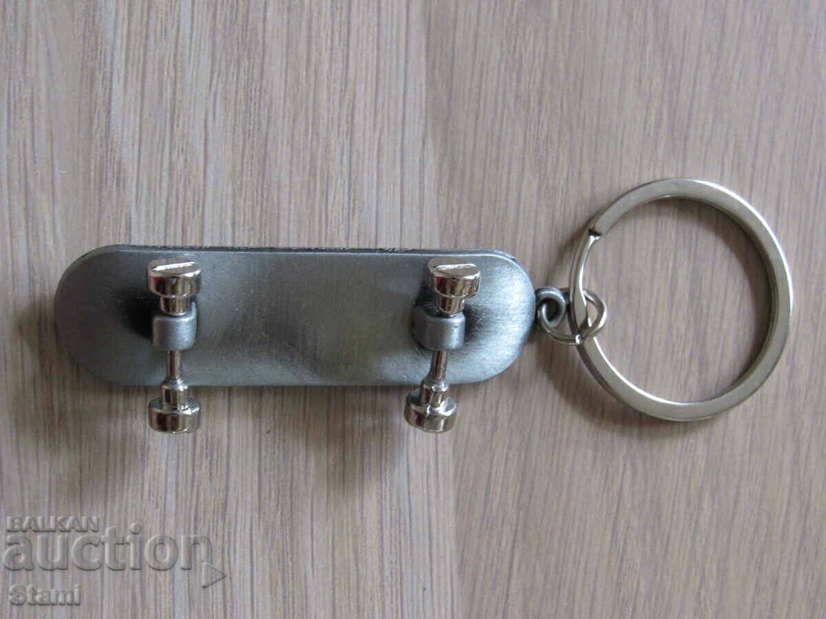 Metal skateboard keychain from Florence, Italy - 5 Metal skateboard keychain from Florence, Italy - 5